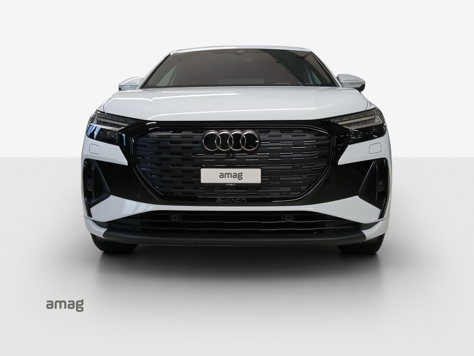 AUDI Q4 Sportback e-tron 45 Attraction quattro-image-6