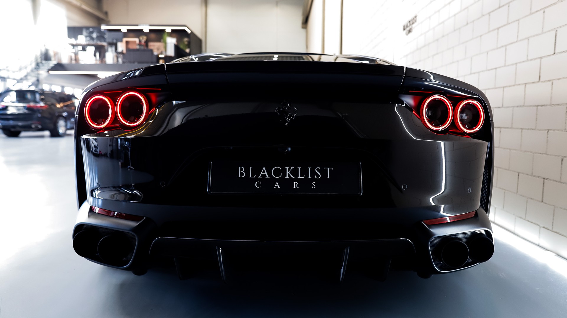 FERRARI 812 Superfast Batmans Batmobil-image-7