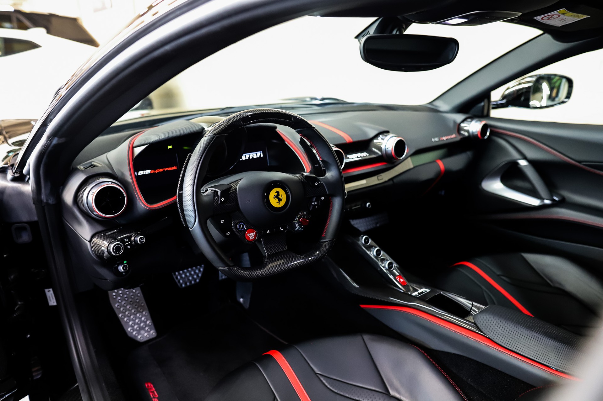 FERRARI 812 Superfast Batmans Batmobil-image-10