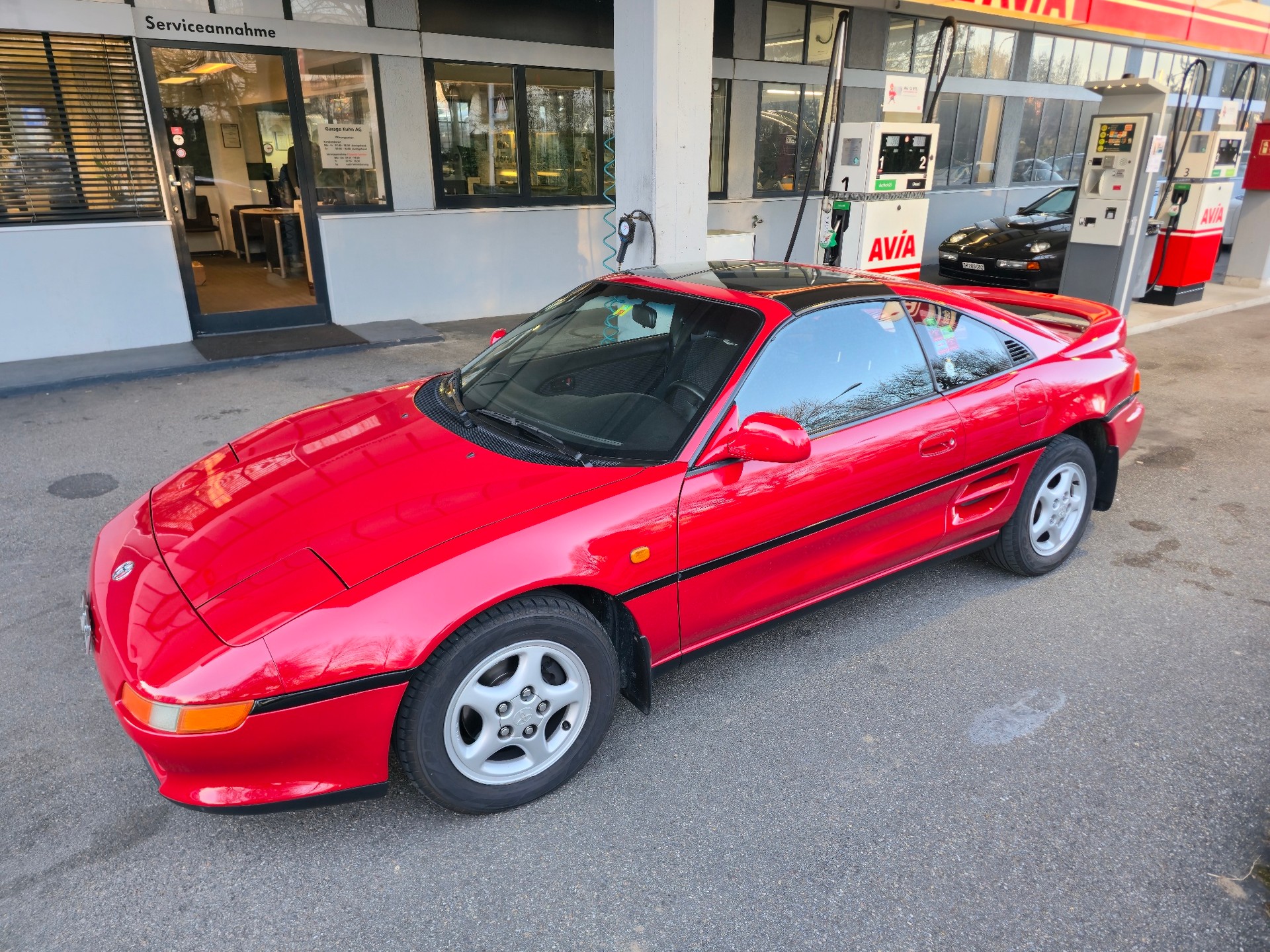TOYOTA MR2 2.0-showroom-element-2