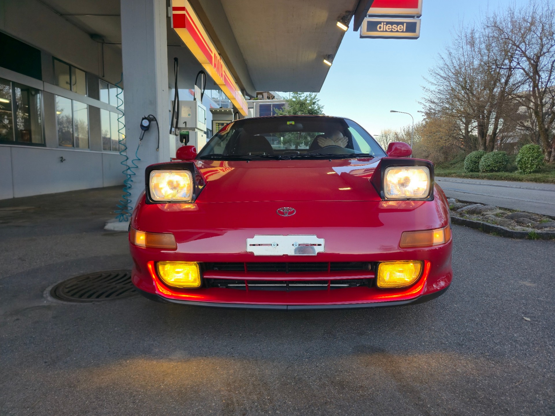 TOYOTA MR2 2.0