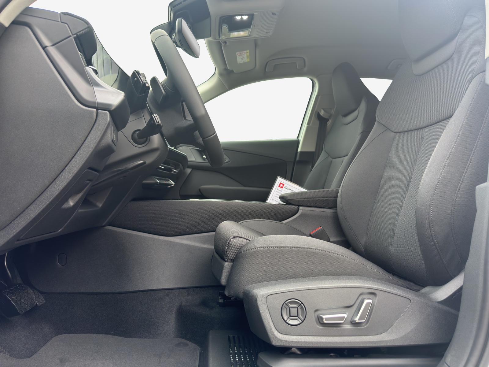 AUDI Q3 SUV 110 kW TFSI S tronic-image-7