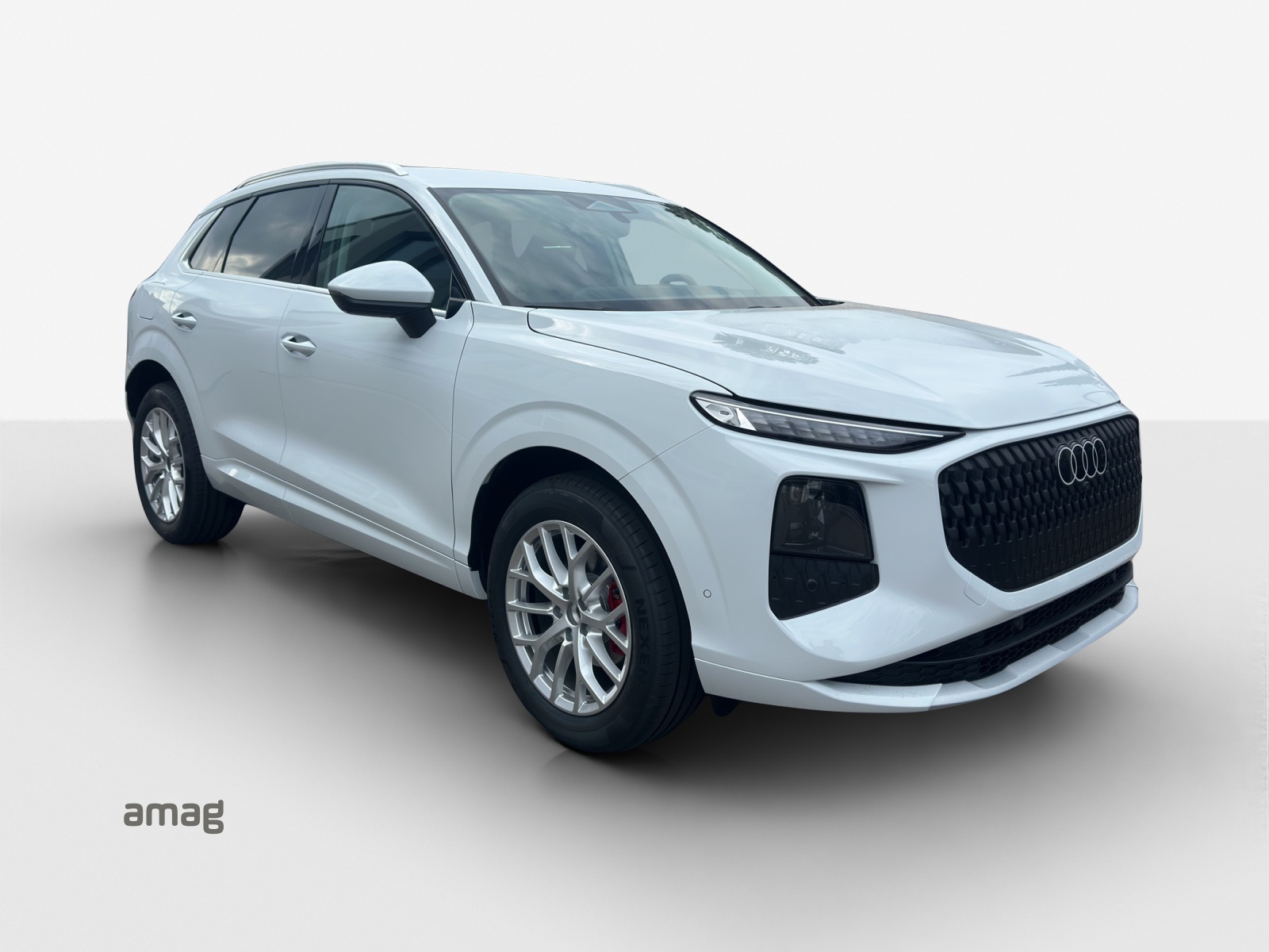 AUDI Q3 SUV 110 kW TFSI S tronic-image-5