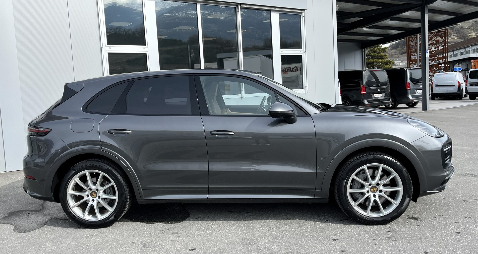 PORSCHE Cayenne S-image-7