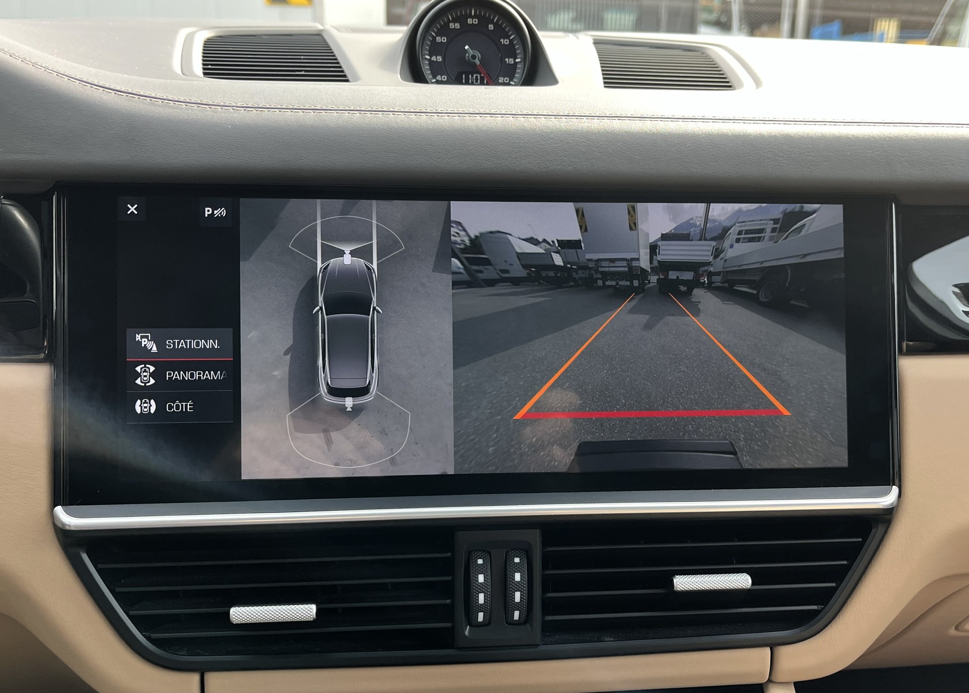 PORSCHE Cayenne S-image-11