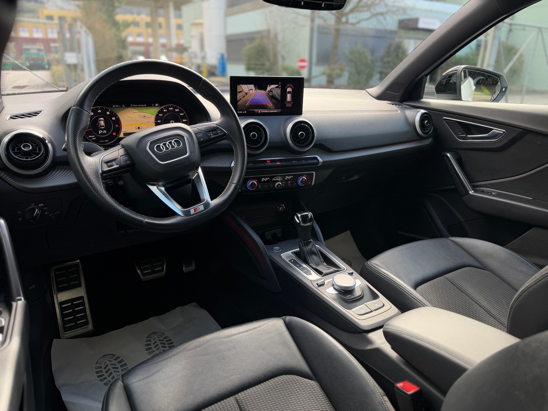 AUDI Q2 35 TFSI S line S-tronic-image-11