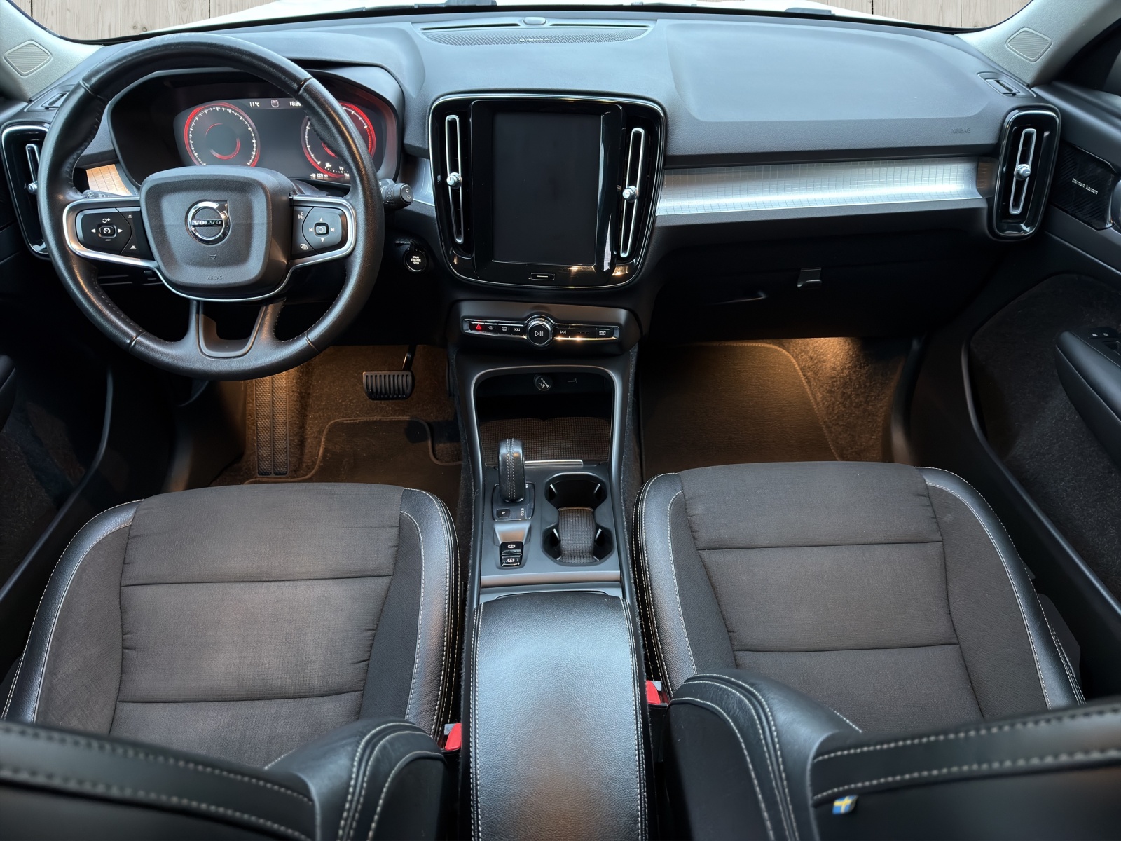 VOLVO XC40 T4 Inscription Geartronic-image-8