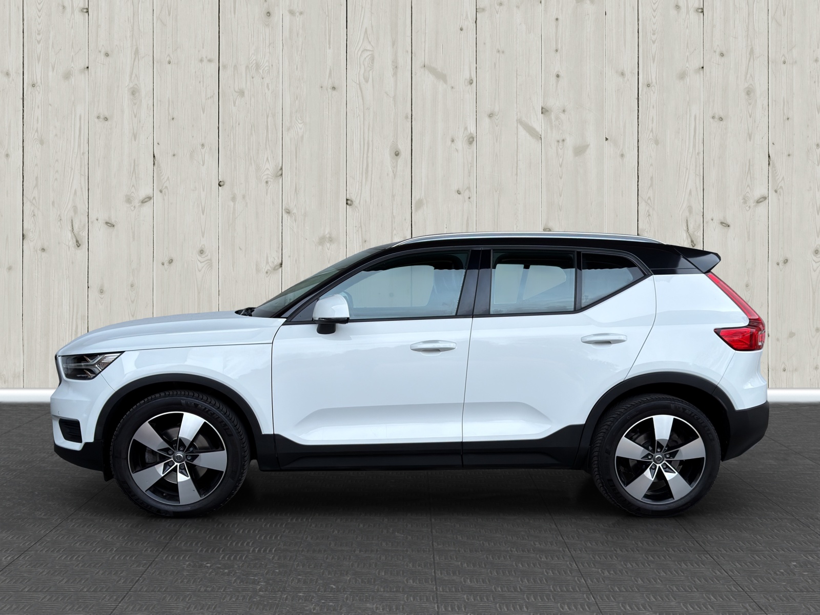 VOLVO XC40 T4 Inscription Geartronic-image-3
