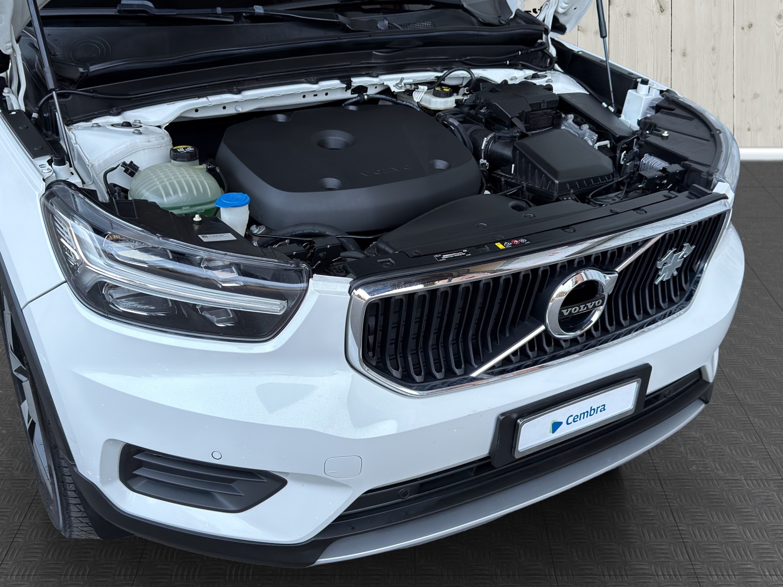 VOLVO XC40 T4 Inscription Geartronic-image-15