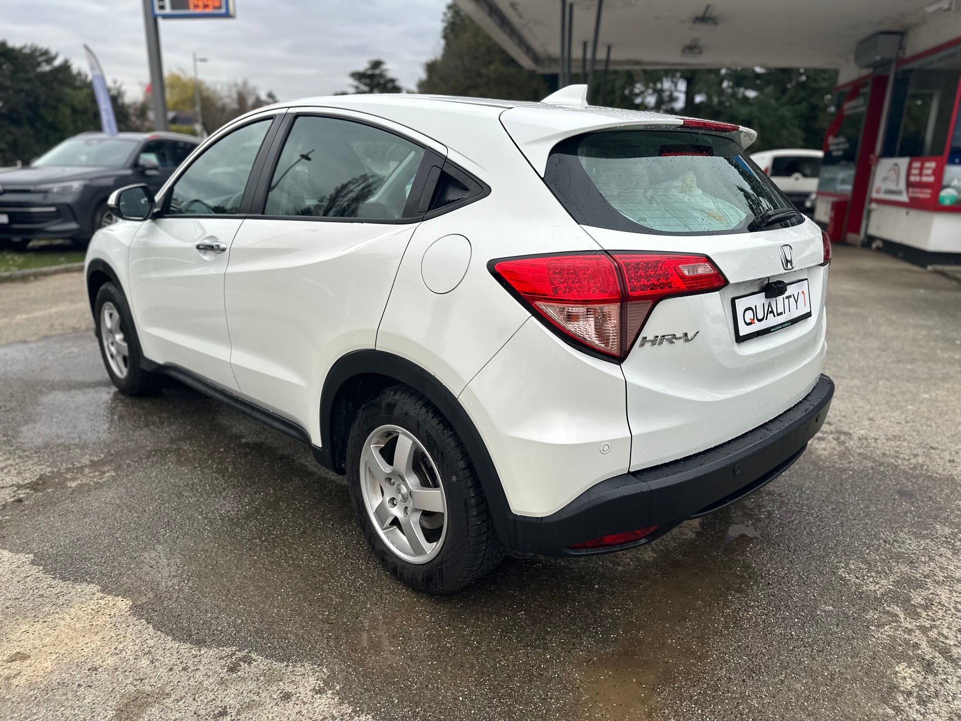 HONDA HR-V 1.5i-VTEC Elegance CVT-image-5