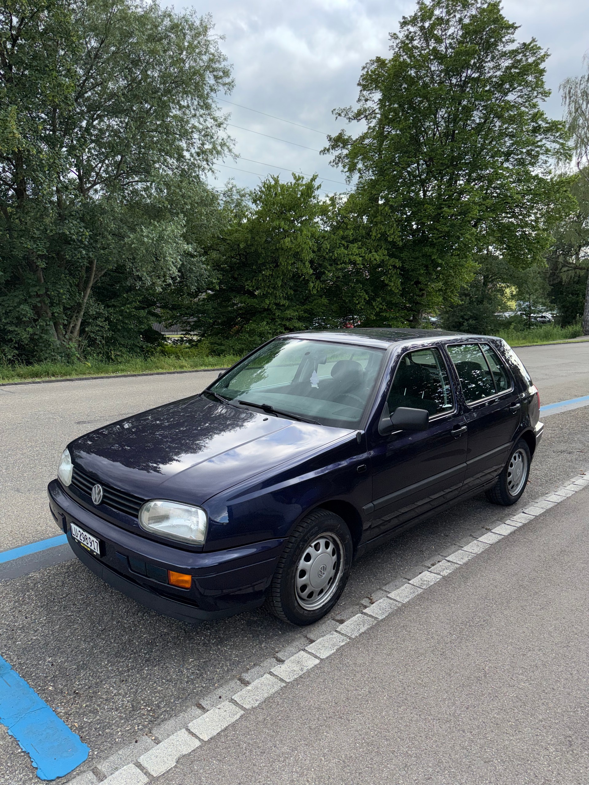 VW Golf 1800 Swiss Topline-image-0