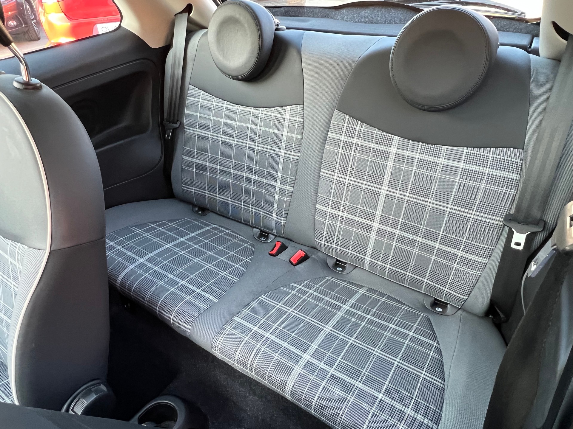 FIAT 500 0.9 Twinair Lounge *** Klima * Glasdach * 8 fachbereift * frisch ab MFK * 1 Jahr Garantie möglich ***-image-9