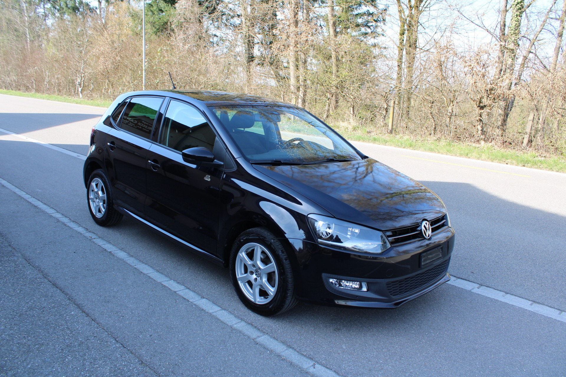 VW Polo 1.2 TSI BlueMotion Technology 65th Edition-image-2