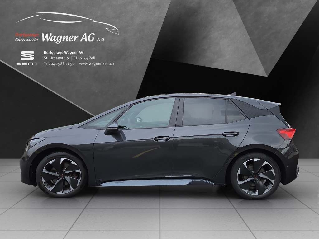 CUPRA Born Electric-showroom-element-1