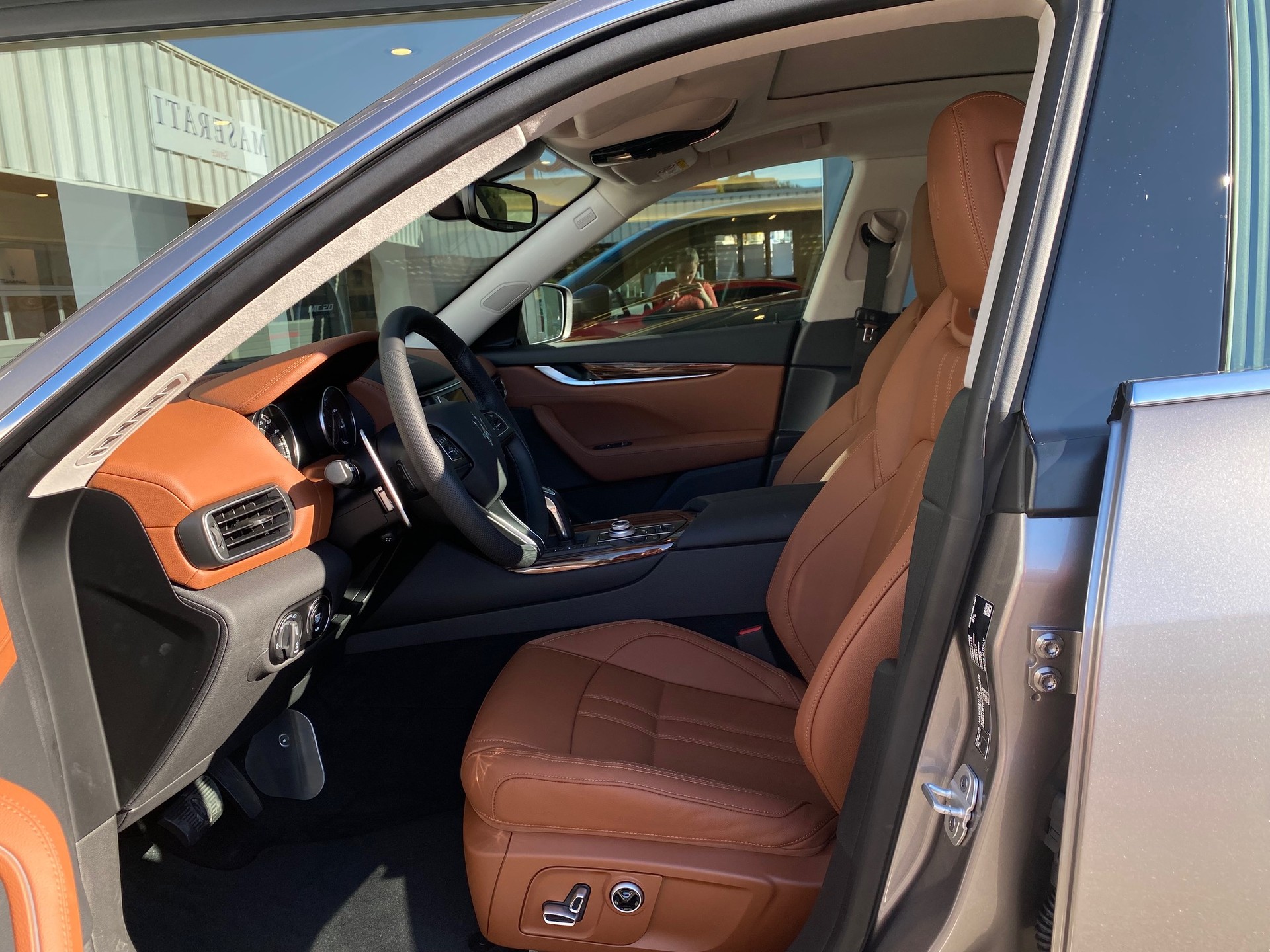 MASERATI Levante 2.0 MHEV GTHybrid-image-4