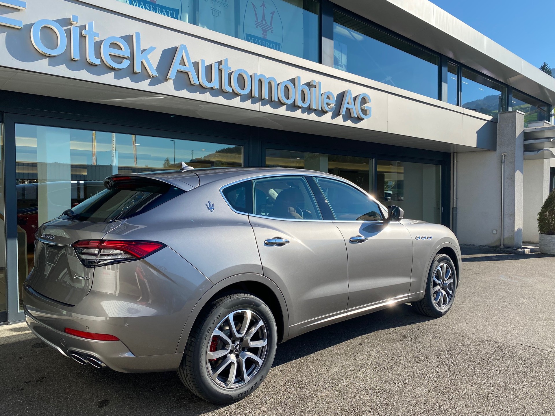 MASERATI Levante 2.0 MHEV GTHybrid-showroom-element-3