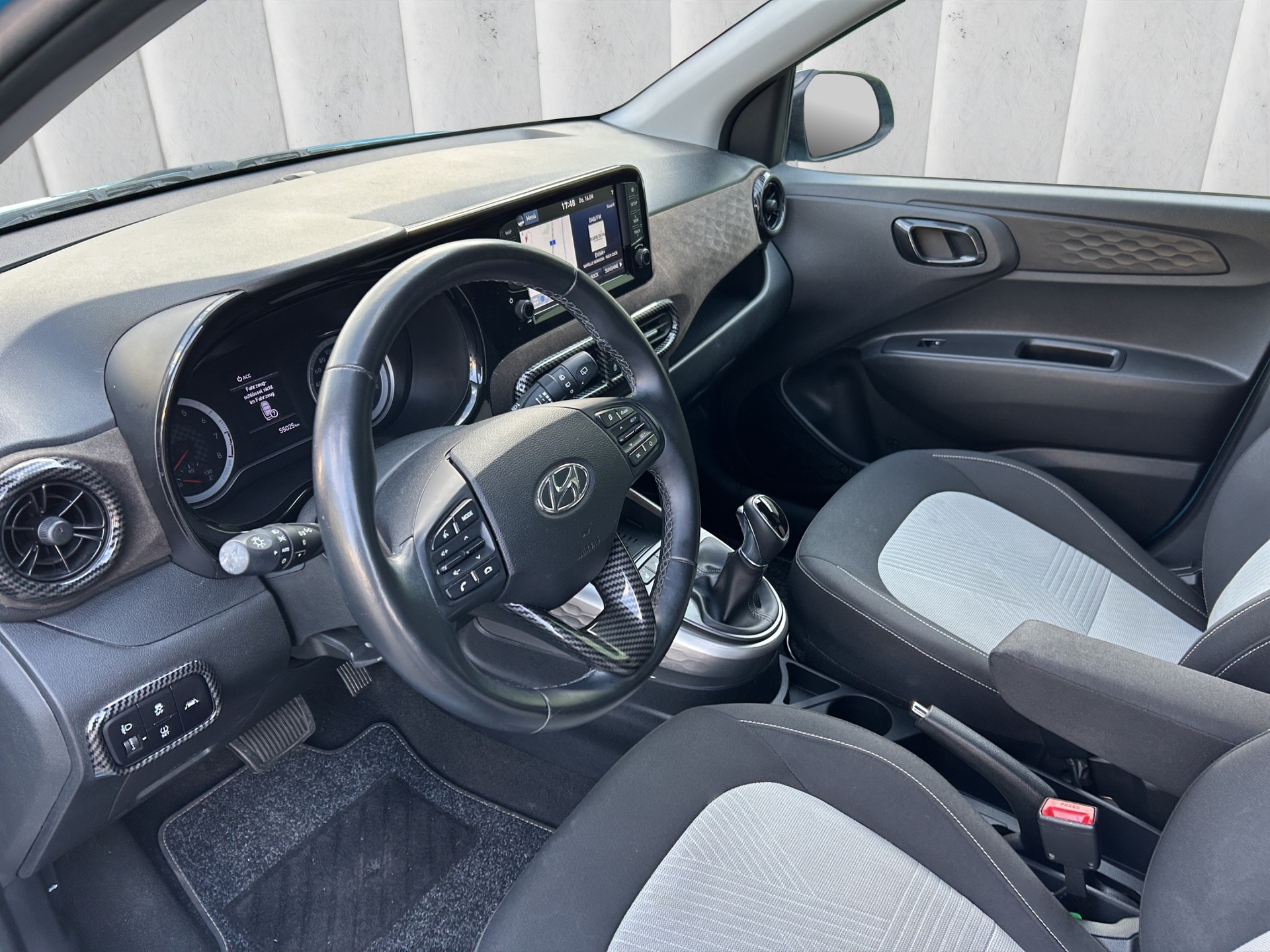 HYUNDAI i10 1.2 Launch Plus Automat-image-8