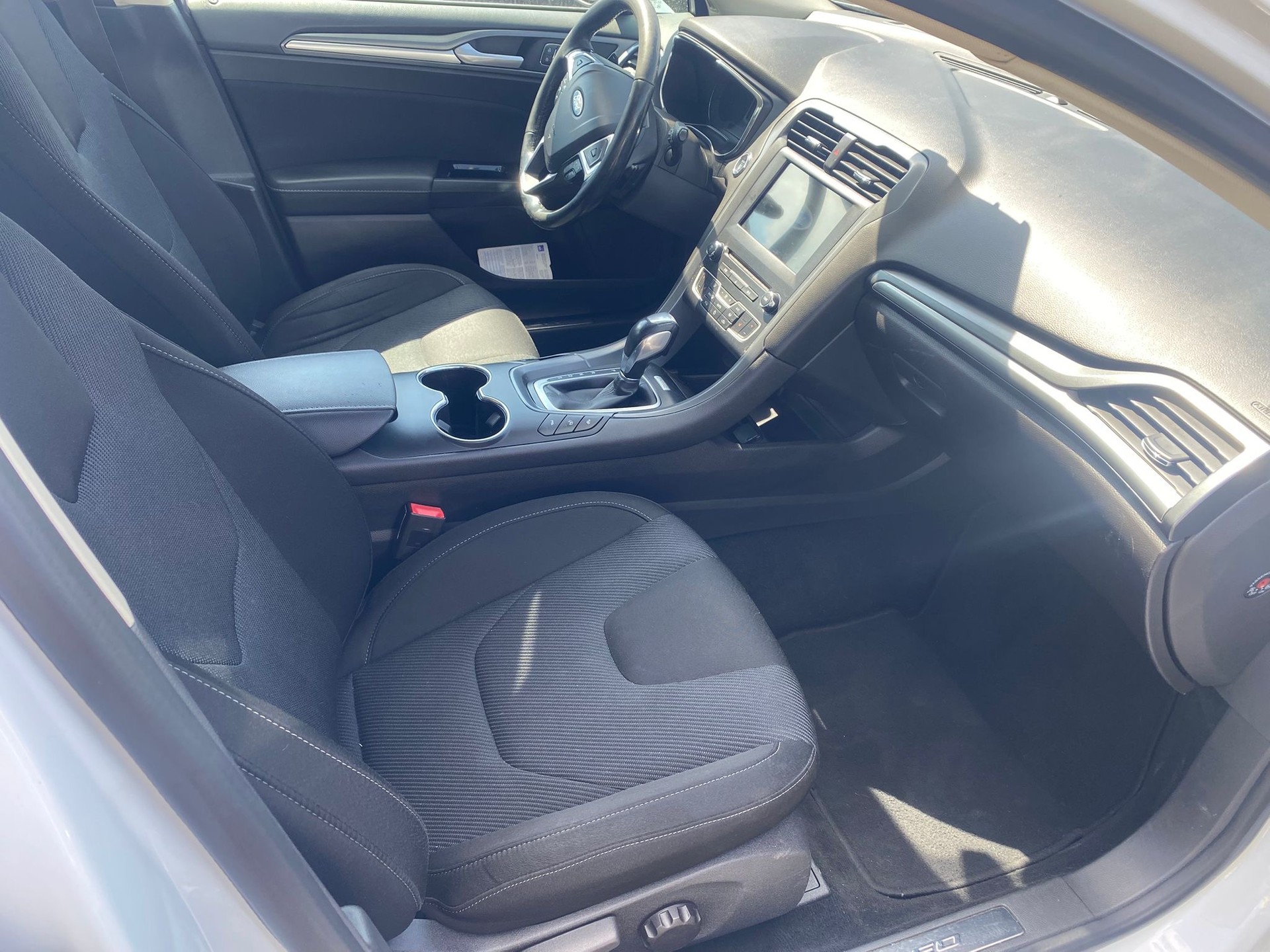 FORD Mondeo 2.0 TDCi ST-Line PowerShift-image-9