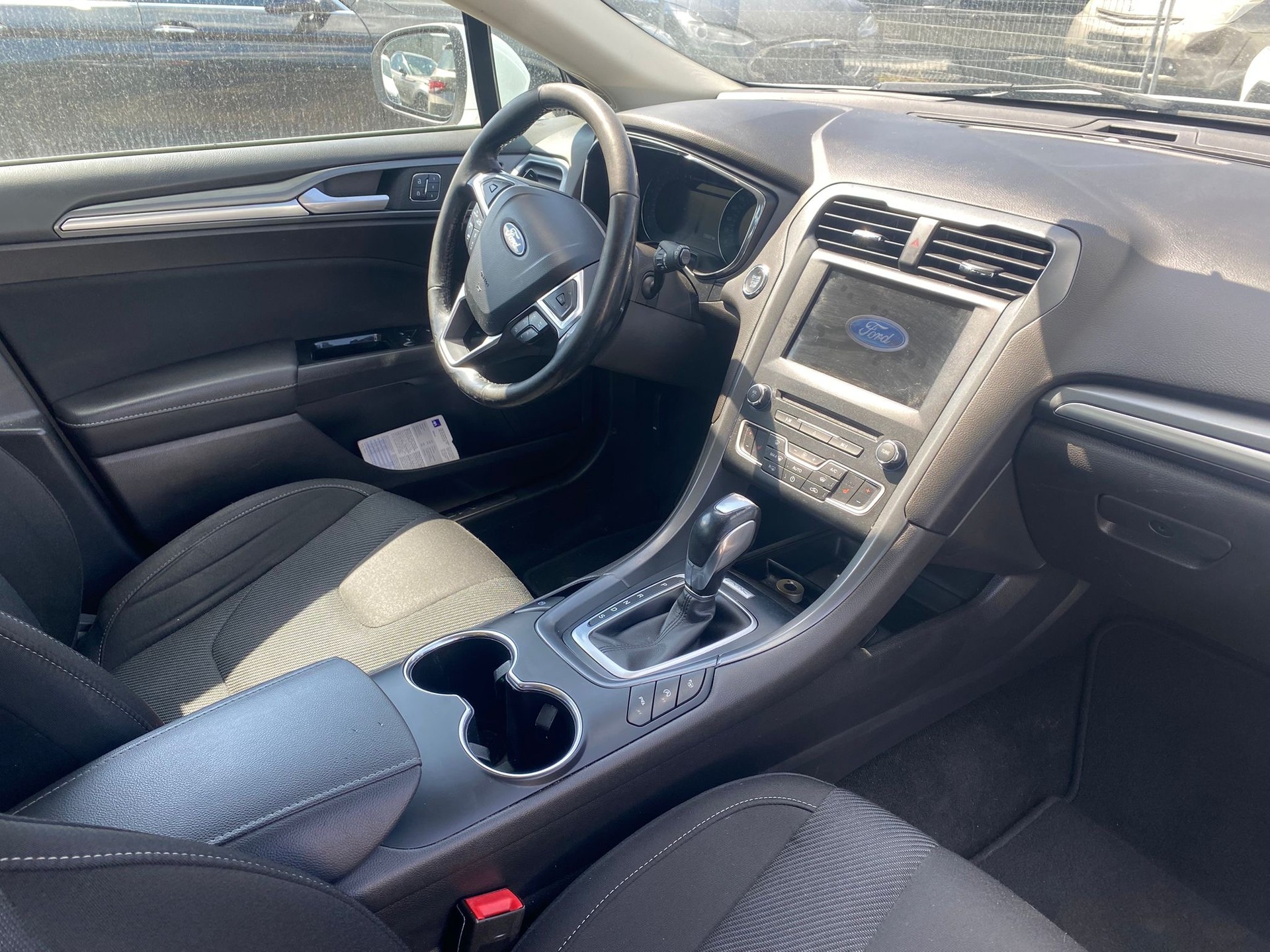 FORD Mondeo 2.0 TDCi ST-Line PowerShift-image-8