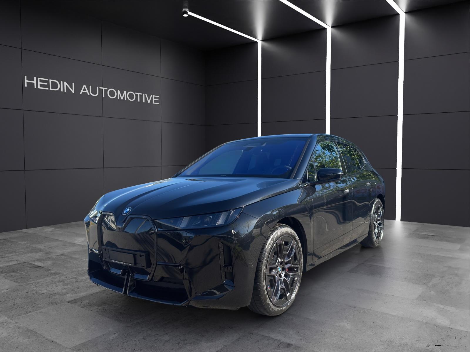 BMW iX xDrive60-image-0