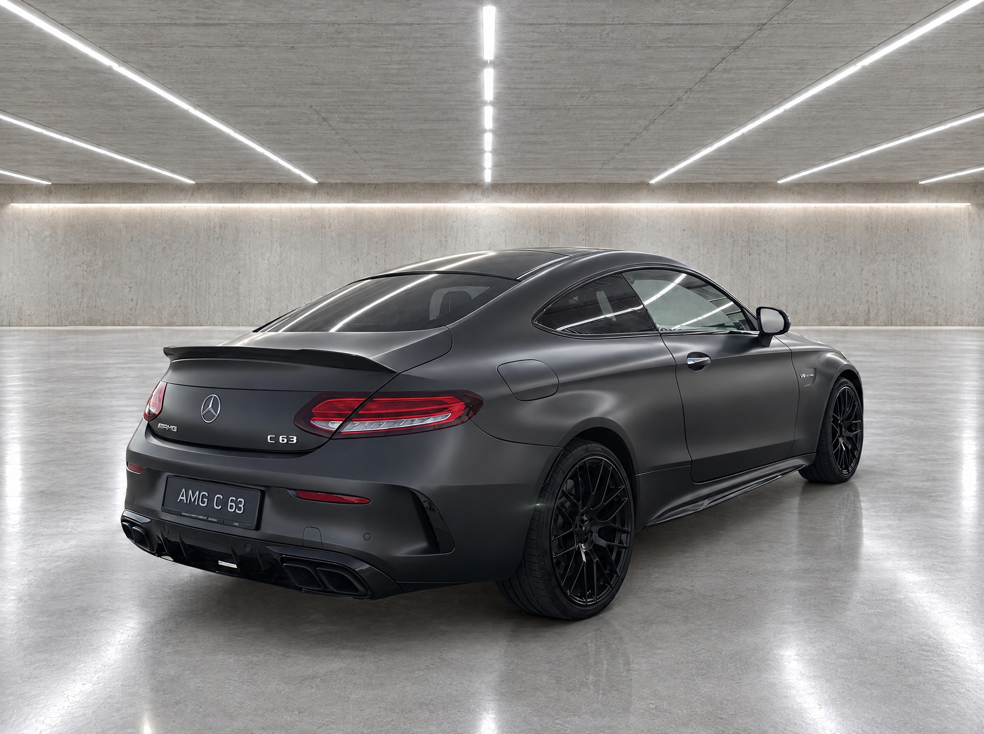 MERCEDES-BENZ C 63 AMG 9G-tronic-image-6