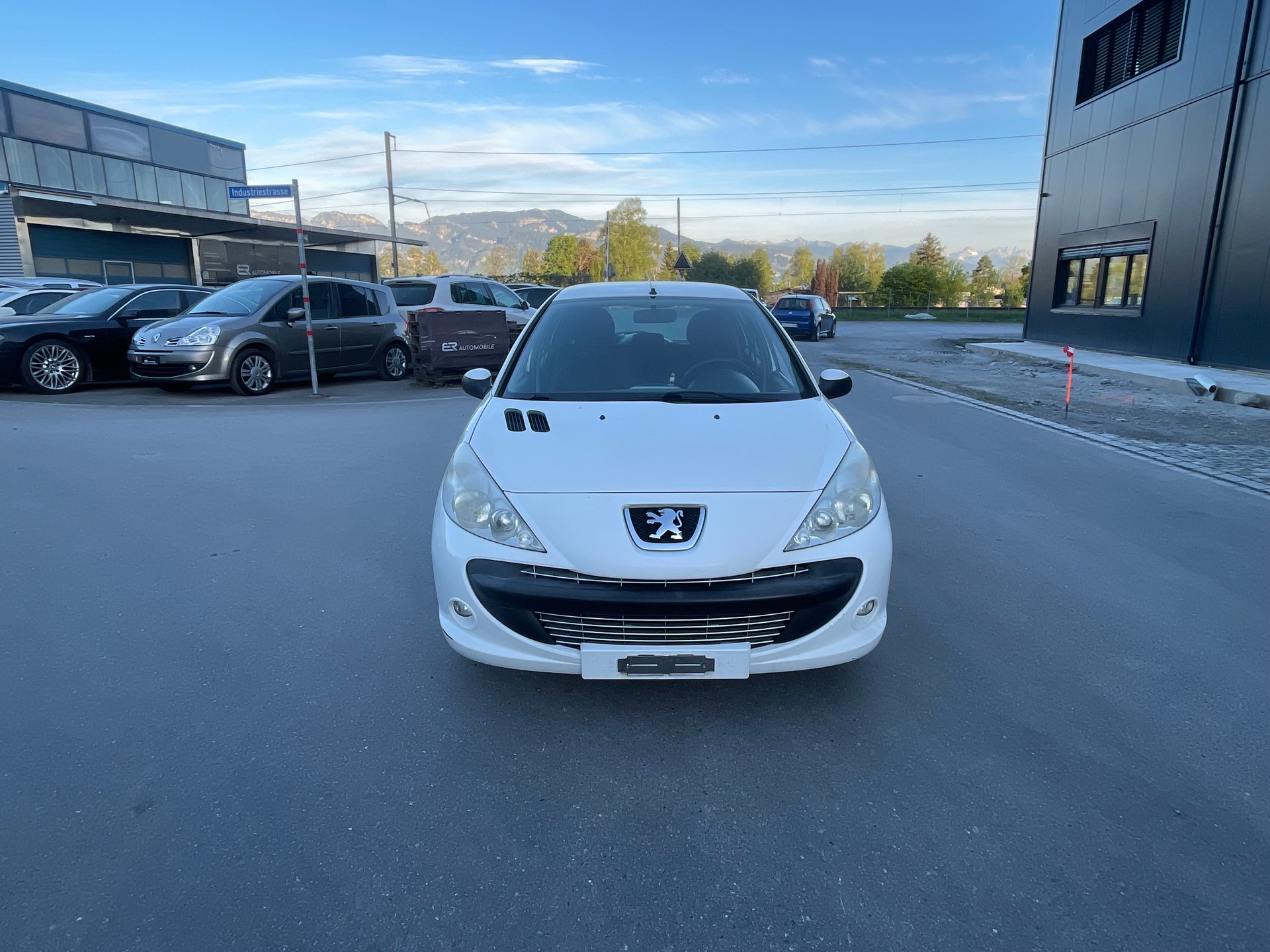 PEUGEOT 206+ 1.4 Trendy-image-2