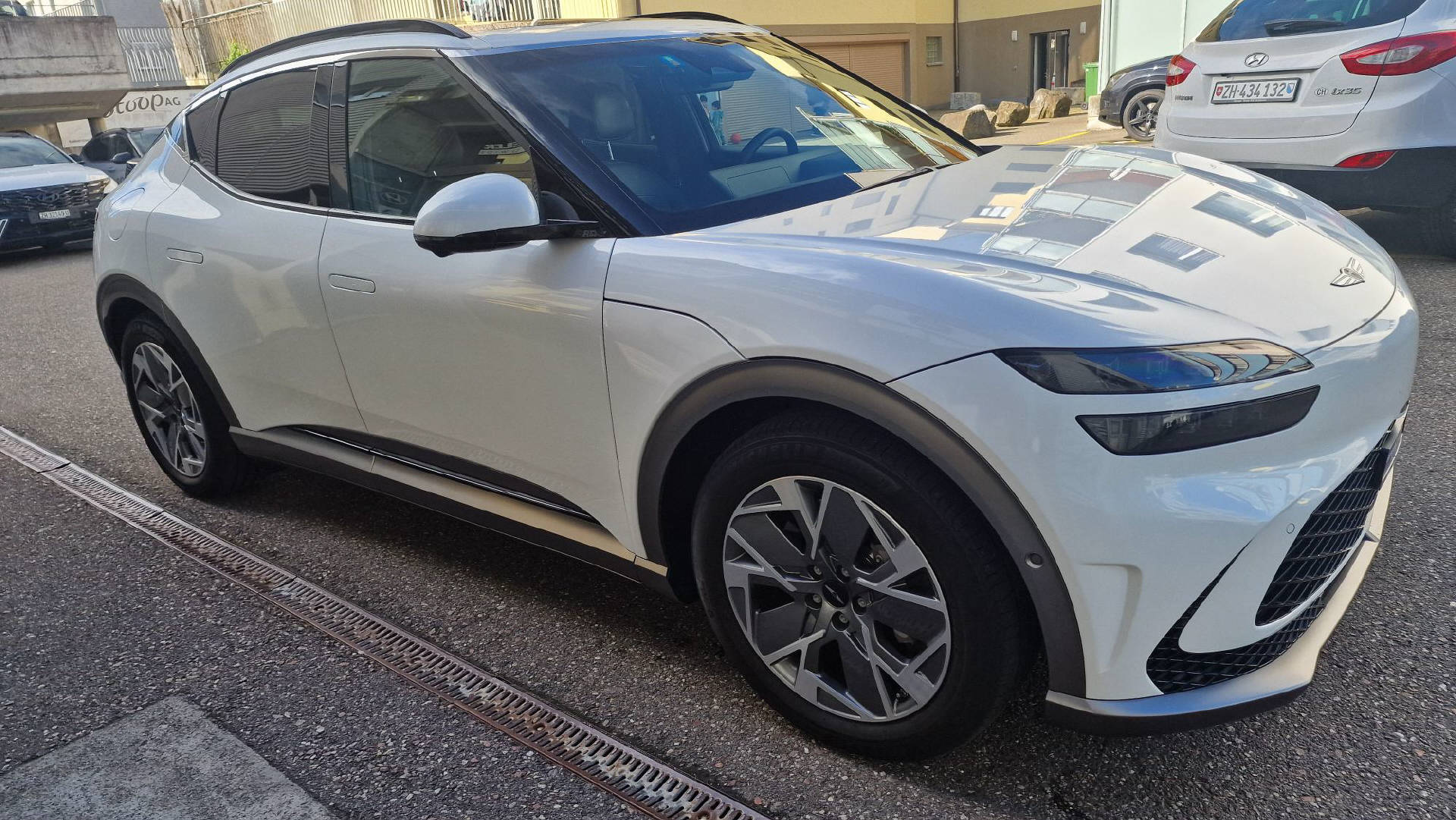 GENESIS GV60 Single Motor Premium-image-6
