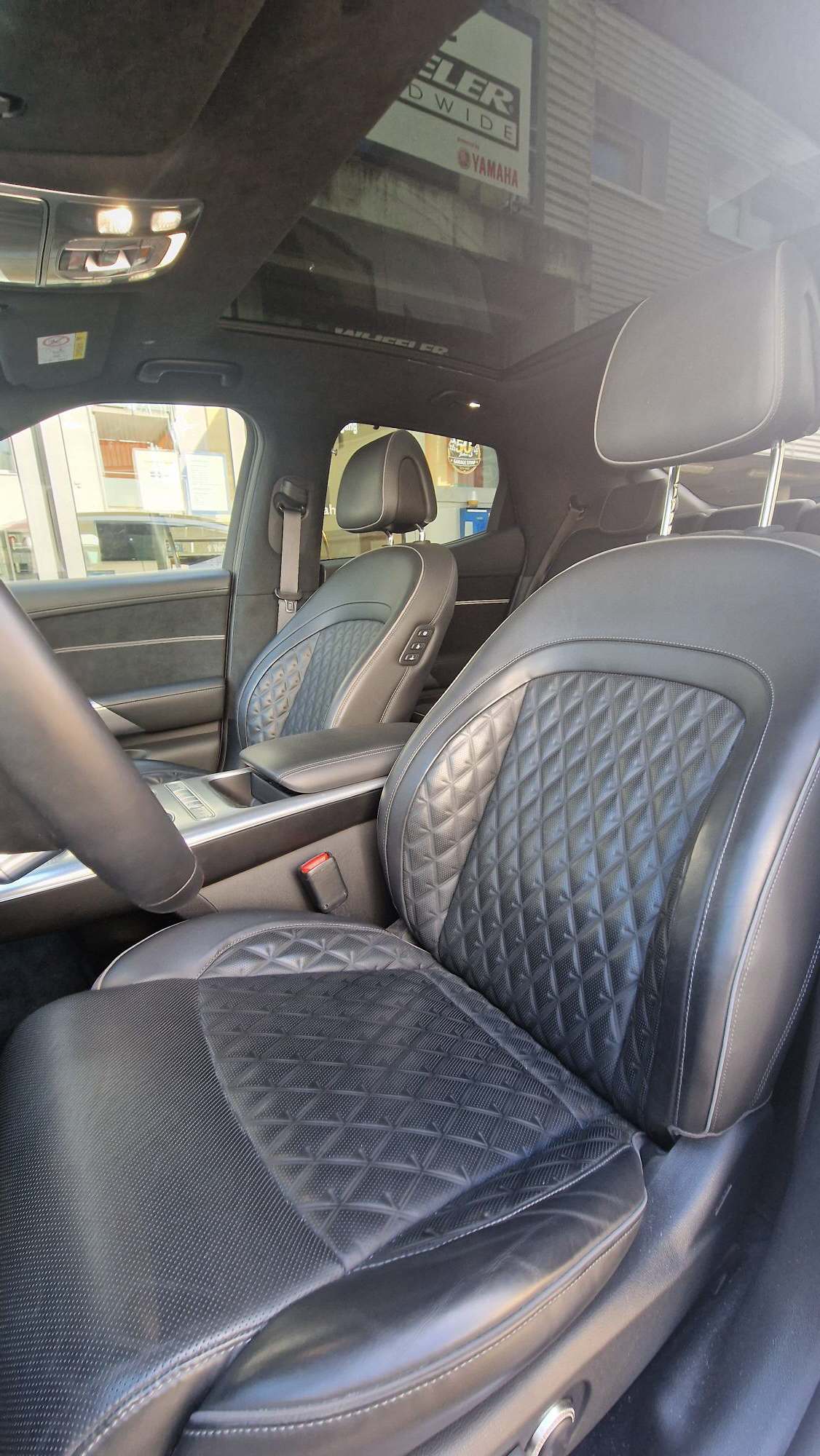 GENESIS GV60 Single Motor Premium-image-9