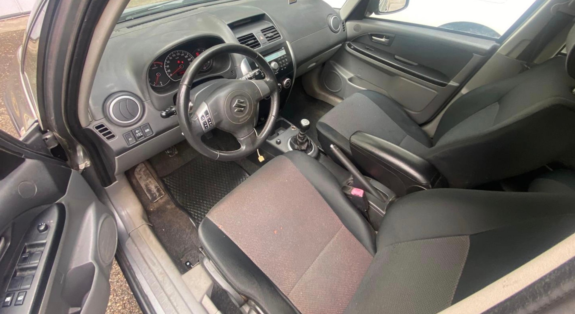 SUZUKI SX4 1.9 TD GL Top 4WD-image-7