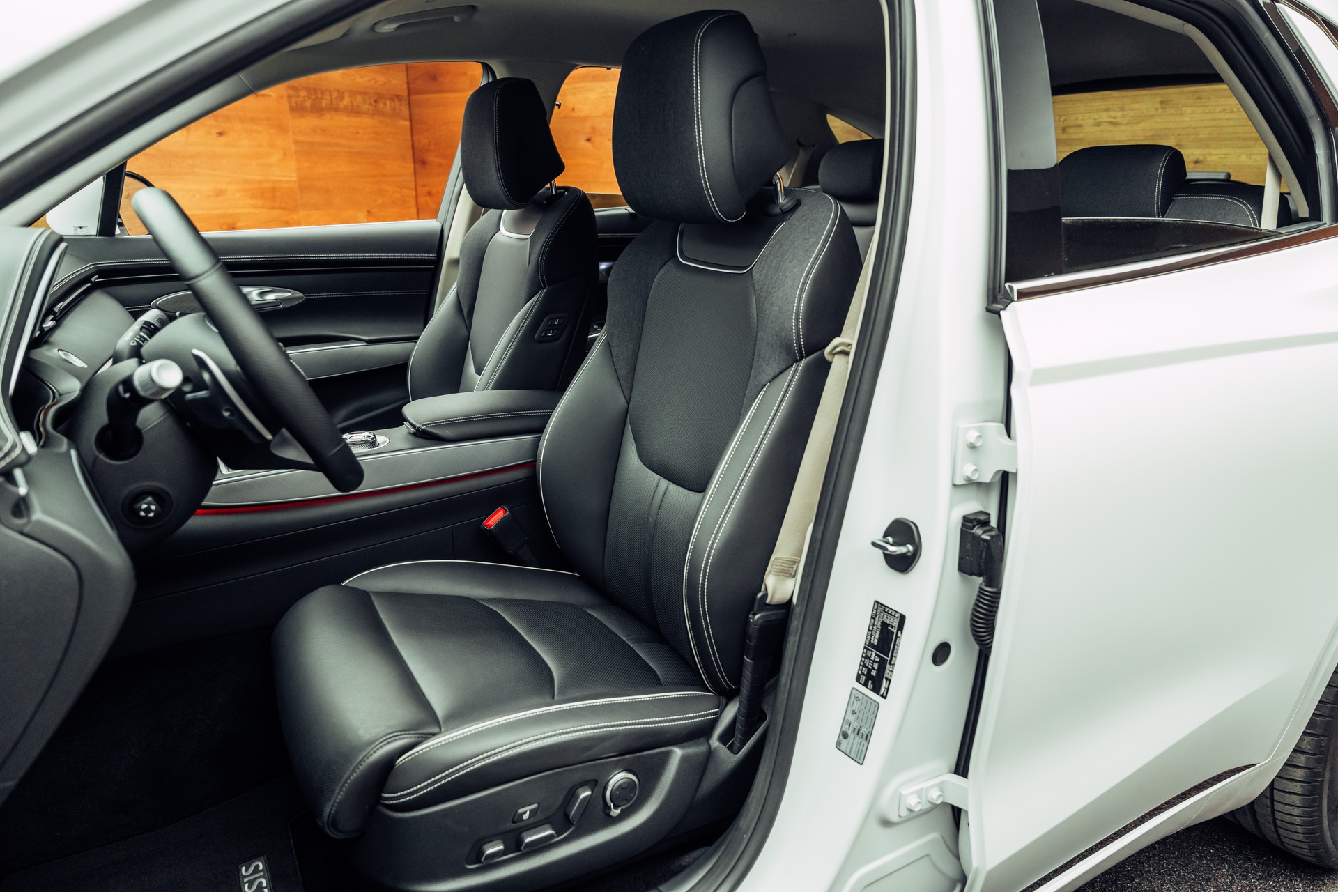 GENESIS GV70 Electrified Sport kWh 77,4 AWD-image-5