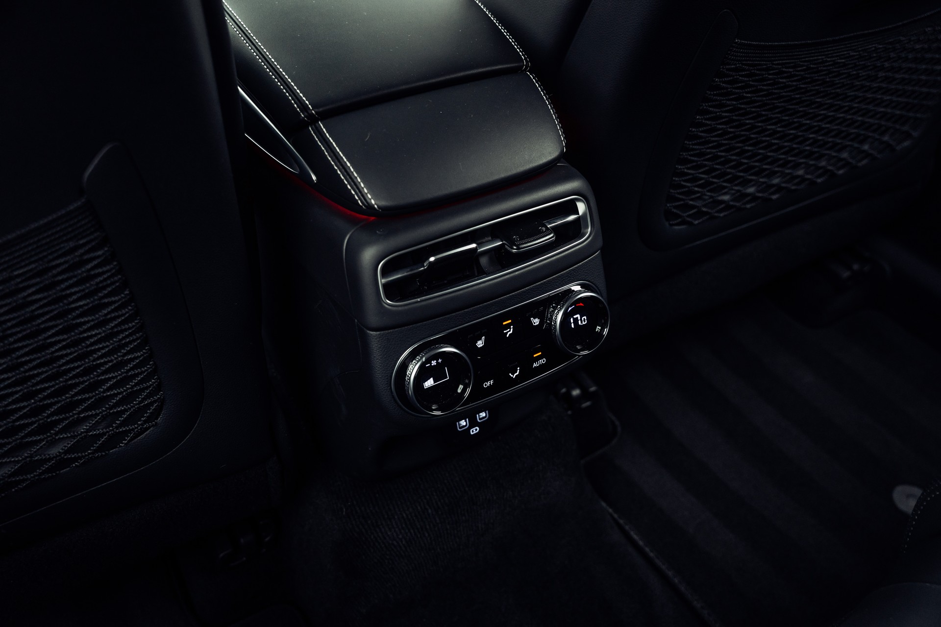GENESIS GV70 Electrified Sport kWh 77,4 AWD-image-12