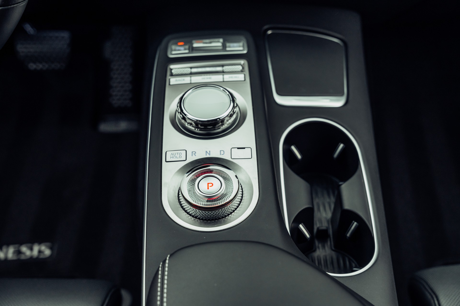 GENESIS GV70 Electrified Sport kWh 77,4 AWD-image-14