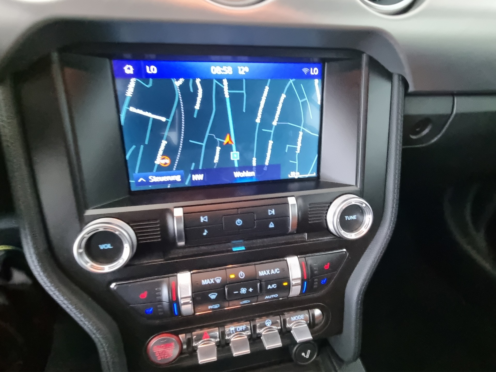 FORD Mustang 5.0 GT V8 Cabrio-image-13