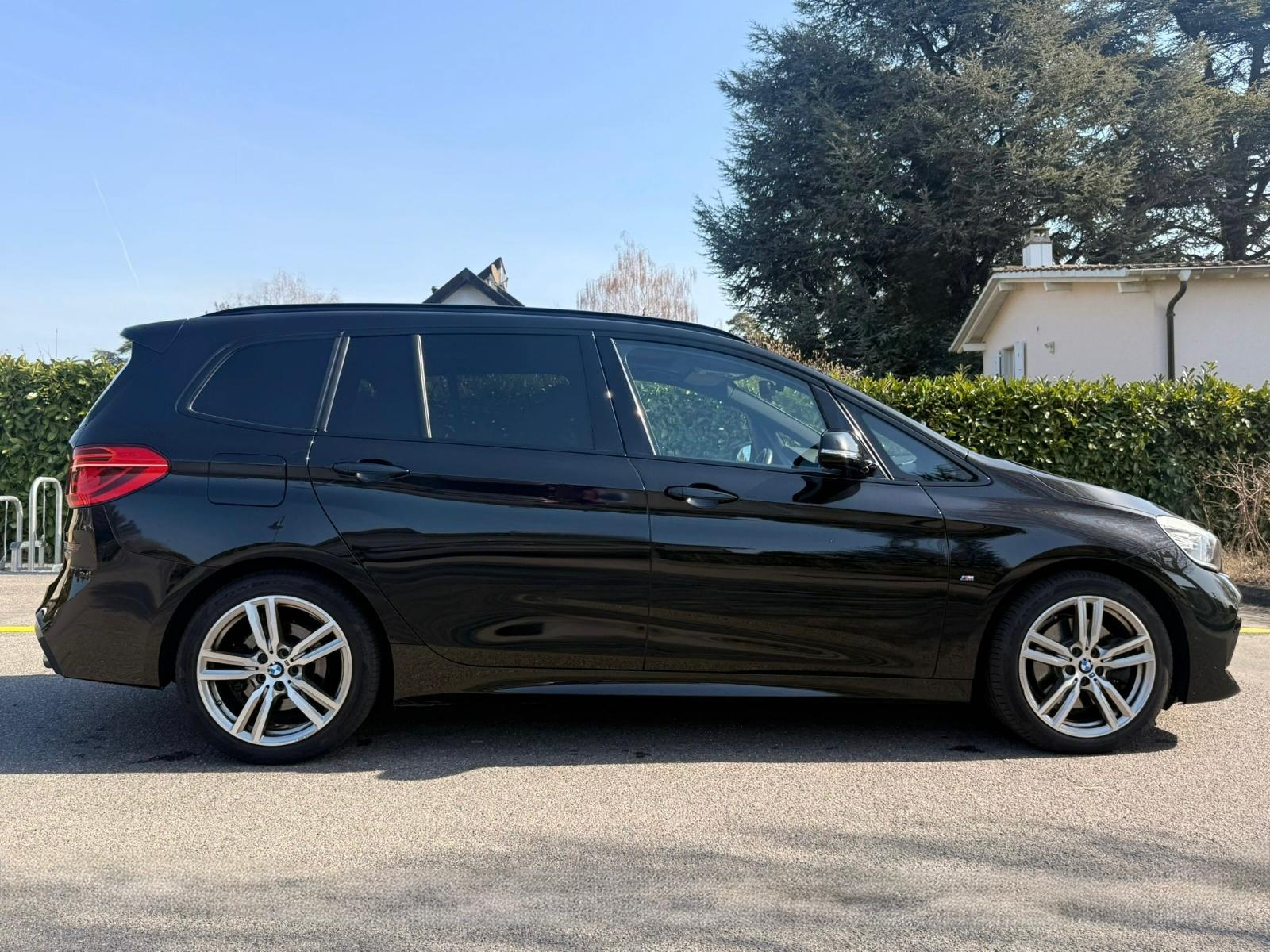 BMW 220d xDrive Gran Tourer Steptronic M Sport *** 7 Places ***-image-7