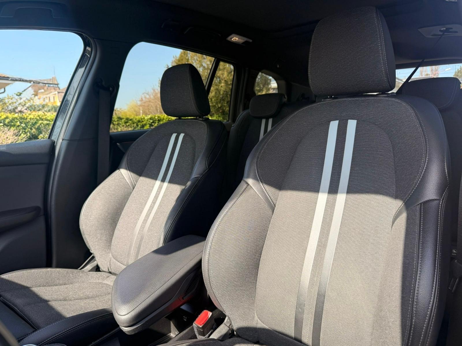 BMW 220d xDrive Gran Tourer Steptronic M Sport *** 7 Places ***-image-10