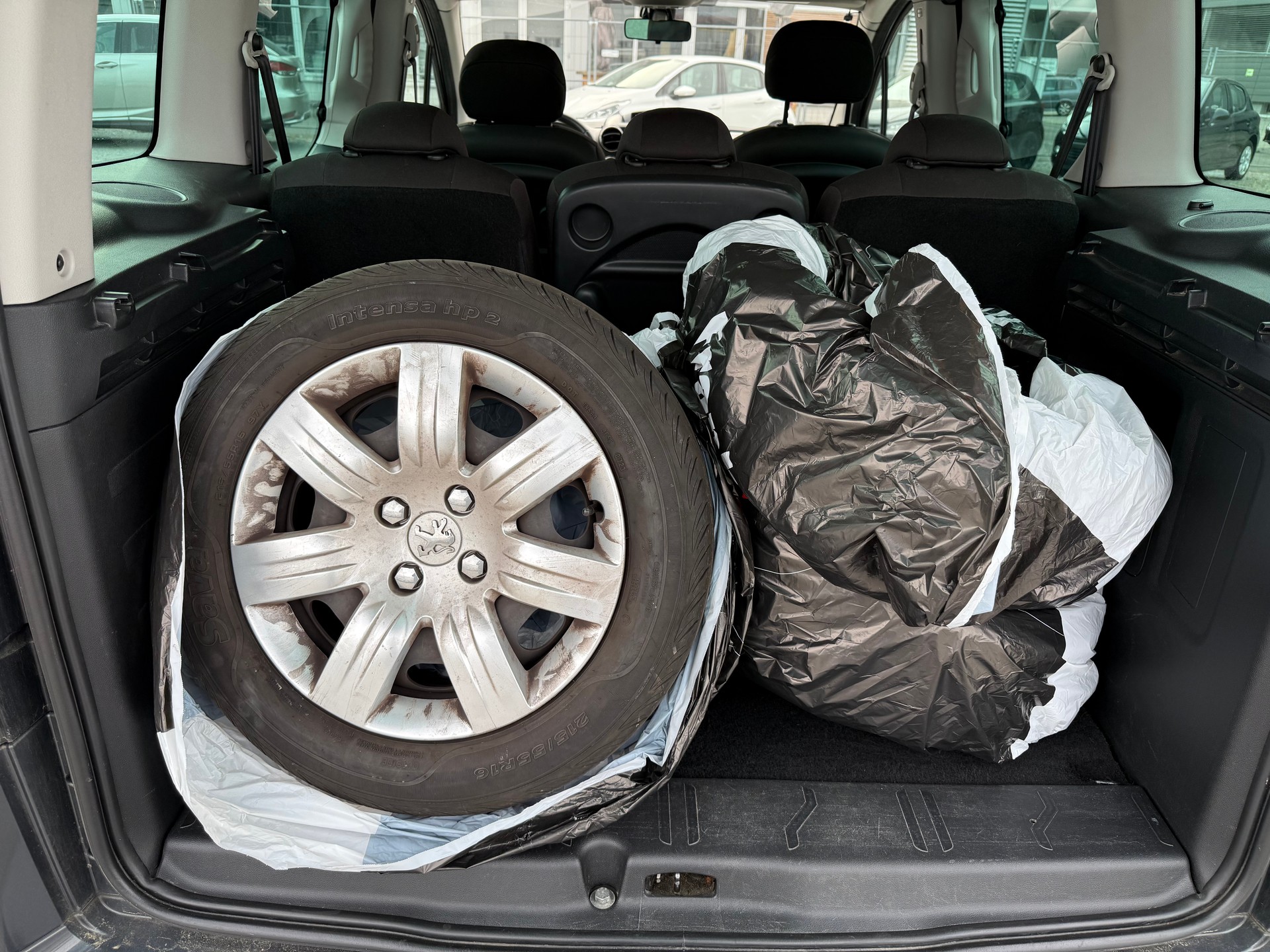 PEUGEOT Partner 1.6 Black&Silver-image-9