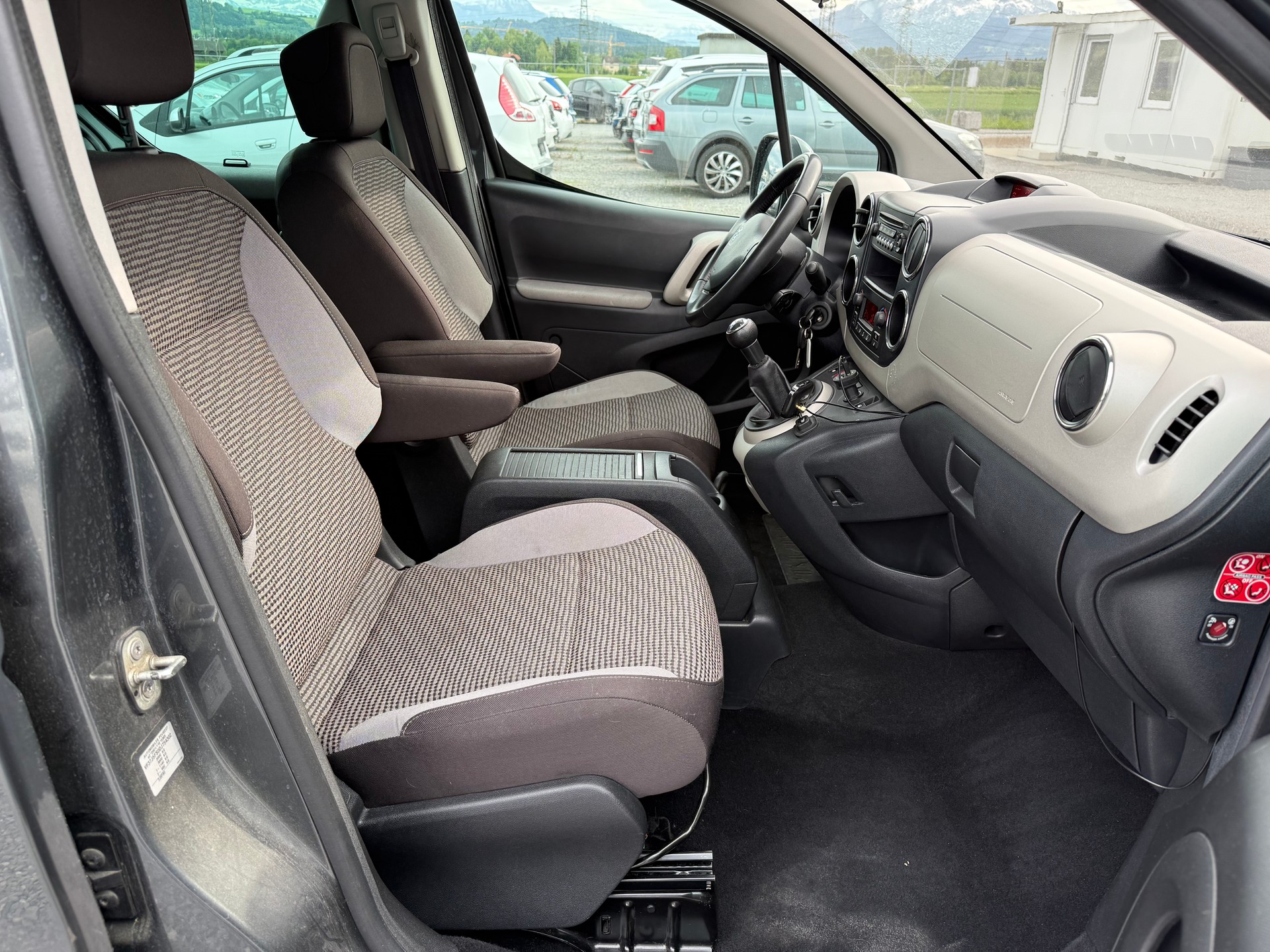 PEUGEOT Partner 1.6 Black&Silver-image-6