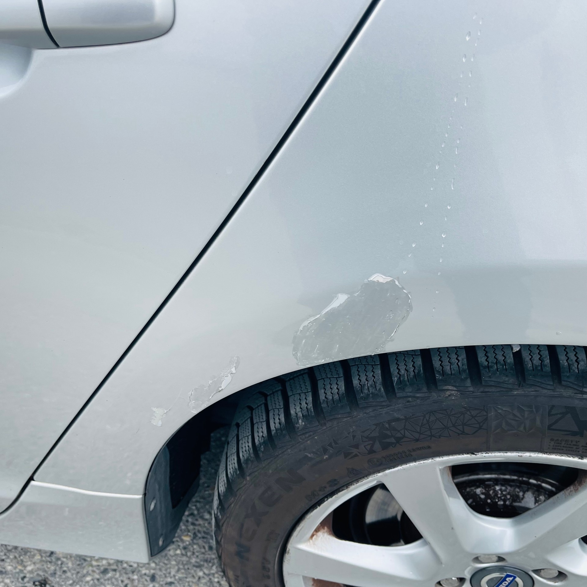 VOLVO V60 D5 AWD Momentum Geartronic-image-12
