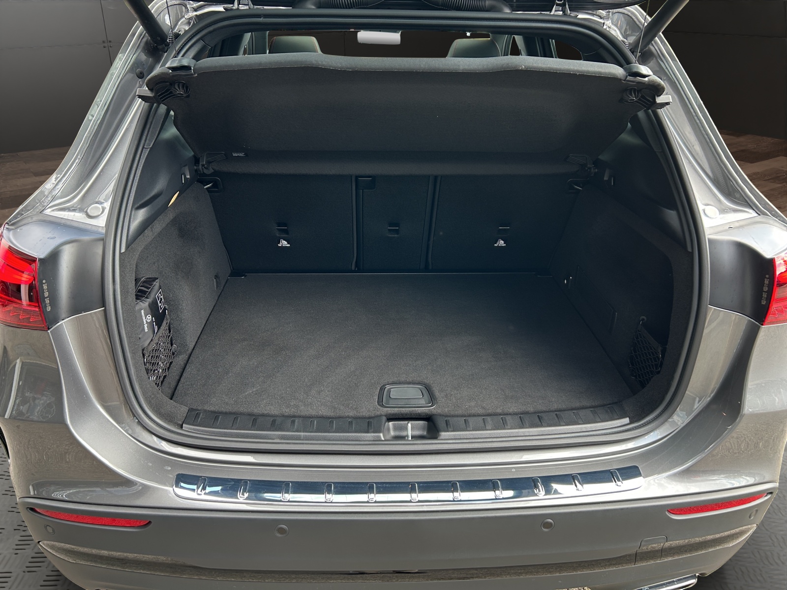MERCEDES-BENZ GLA 220 4Matic 8G-DCT-image-16