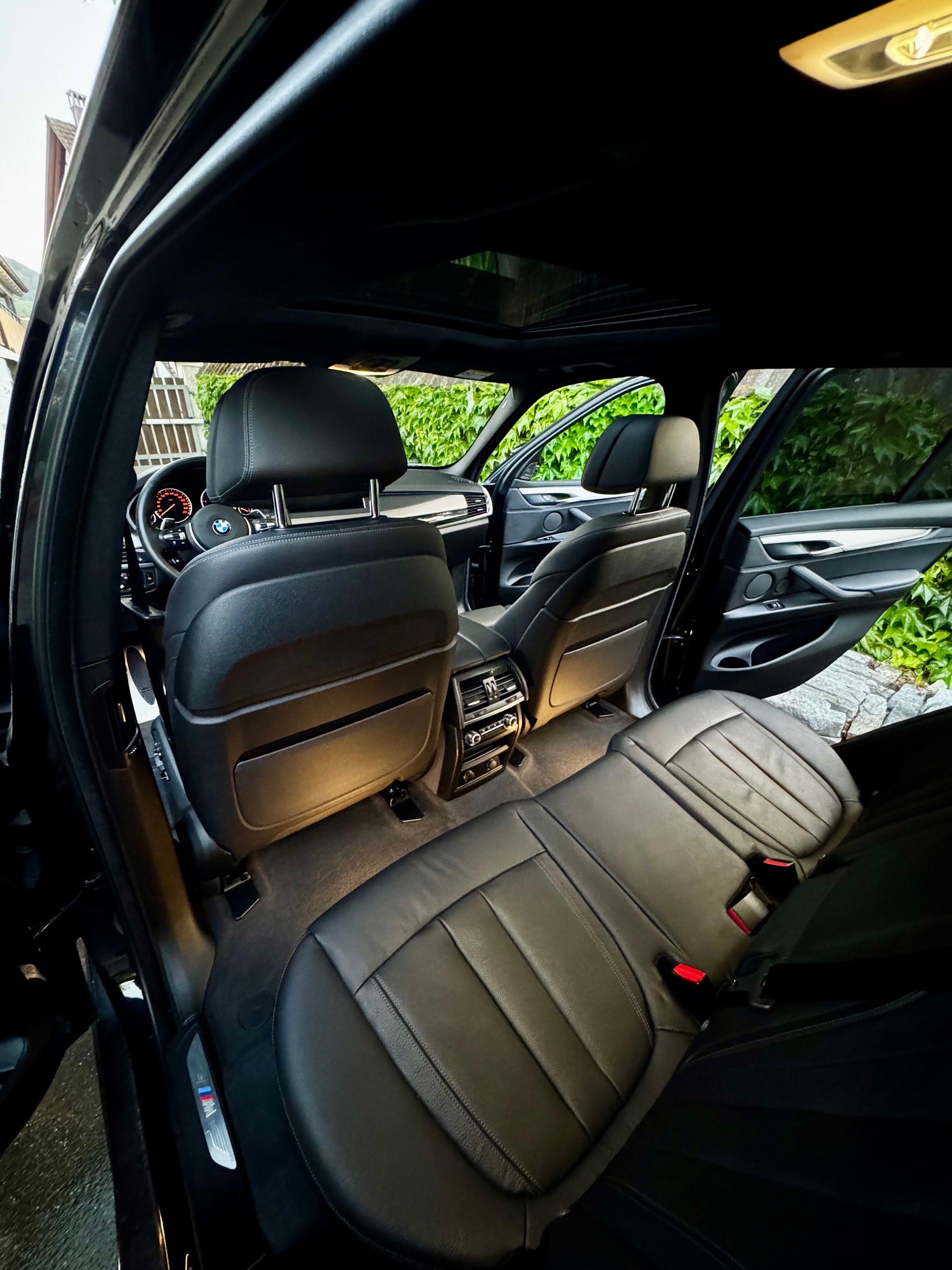 BMW 40d xDrive-image-5