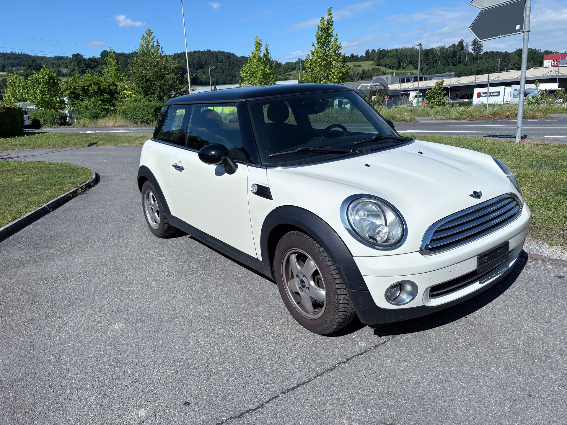 MINI Cooper-image-1