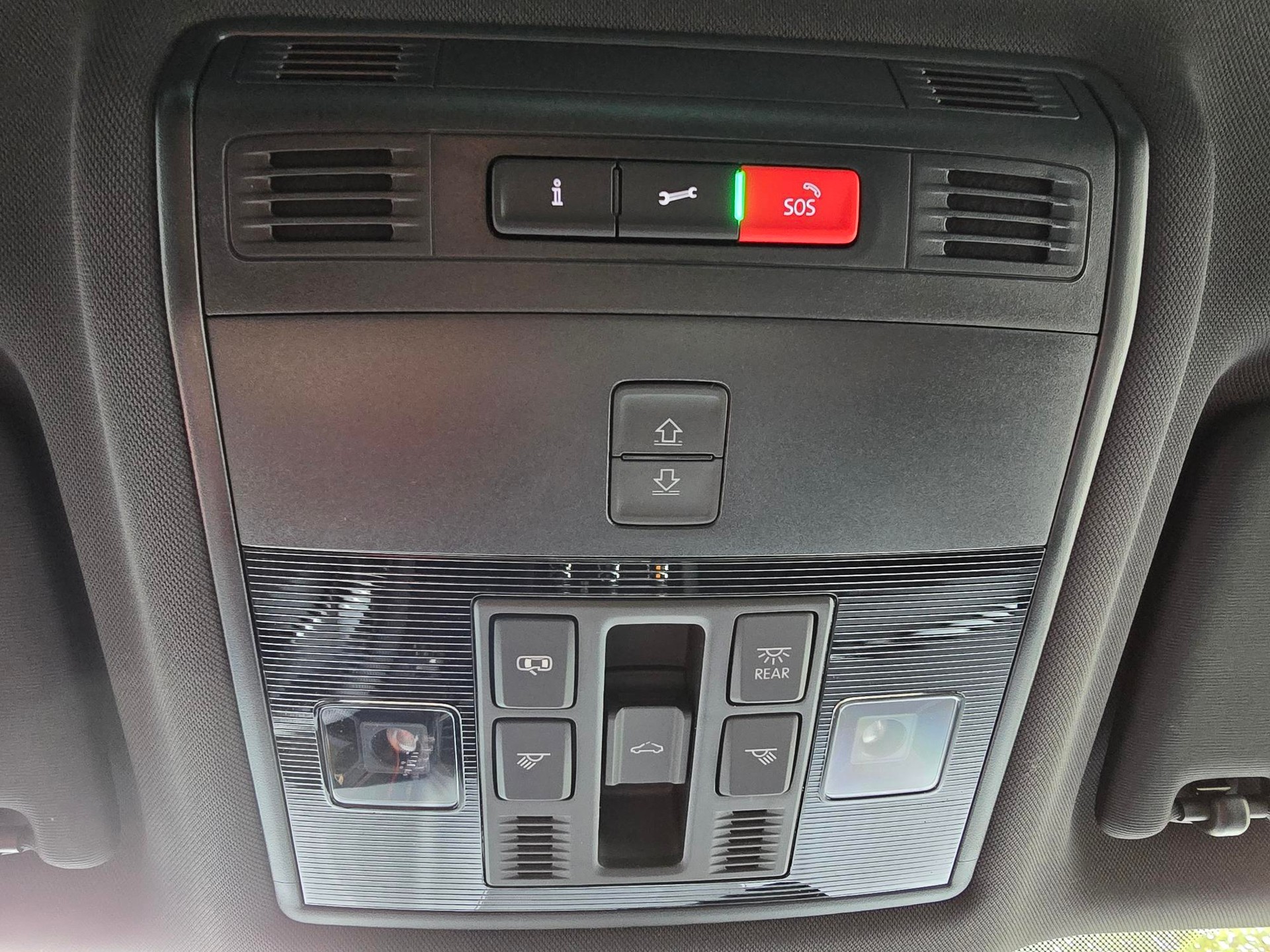 SKODA Karoq 2.0 TSI SportLine 4x4 DSG-image-14