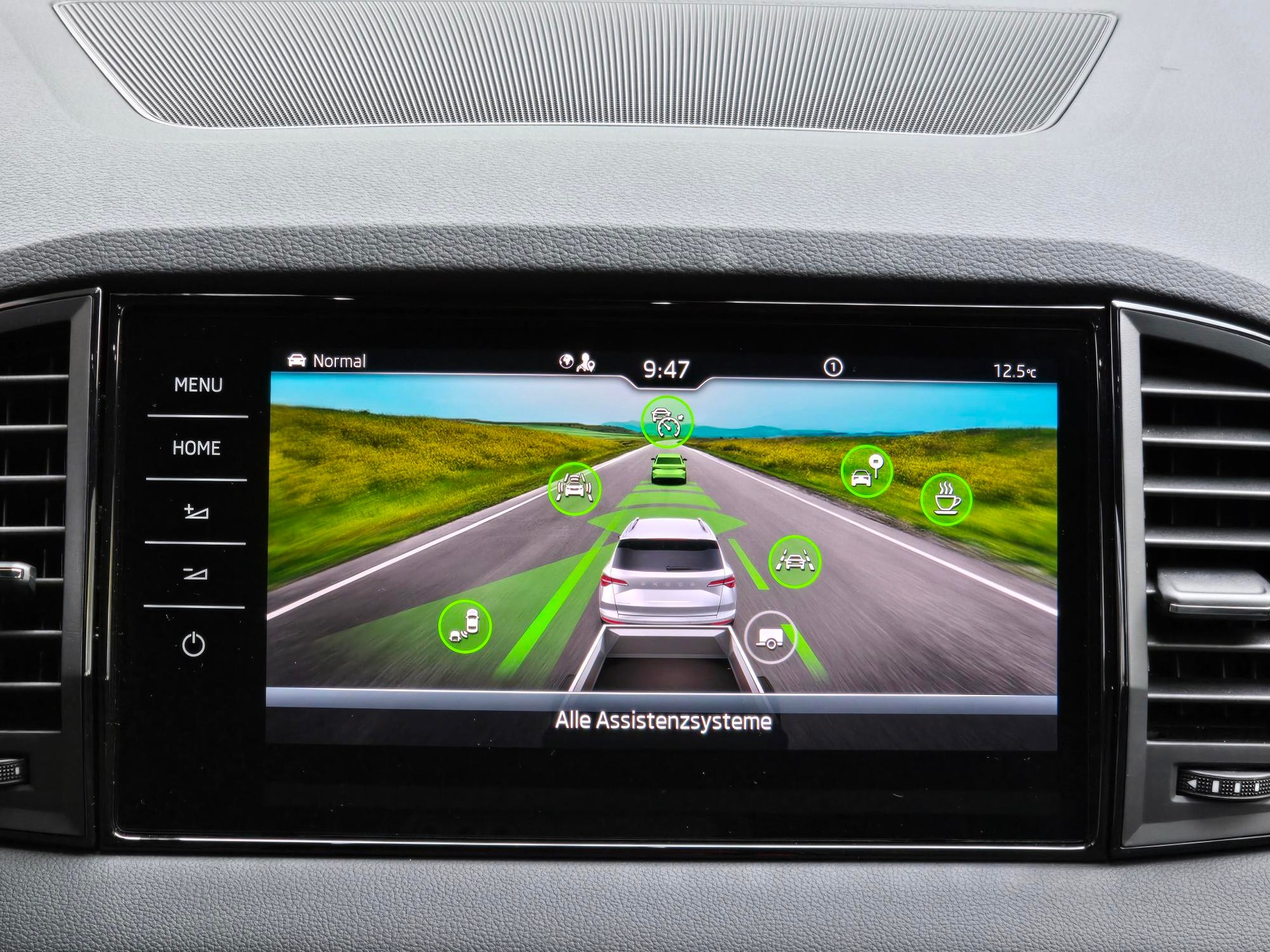 SKODA Karoq 2.0 TSI SportLine 4x4 DSG-image-7