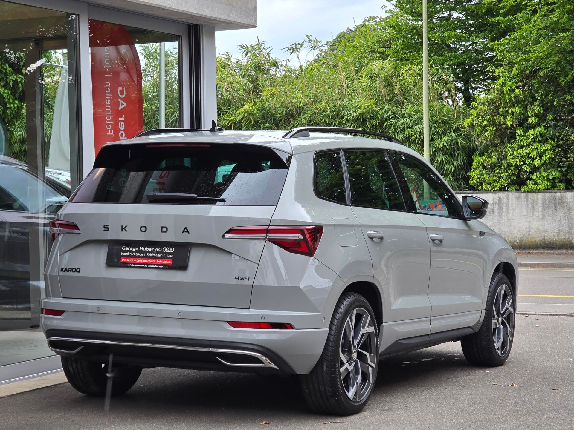 SKODA Karoq 2.0 TSI SportLine 4x4 DSG-image-2