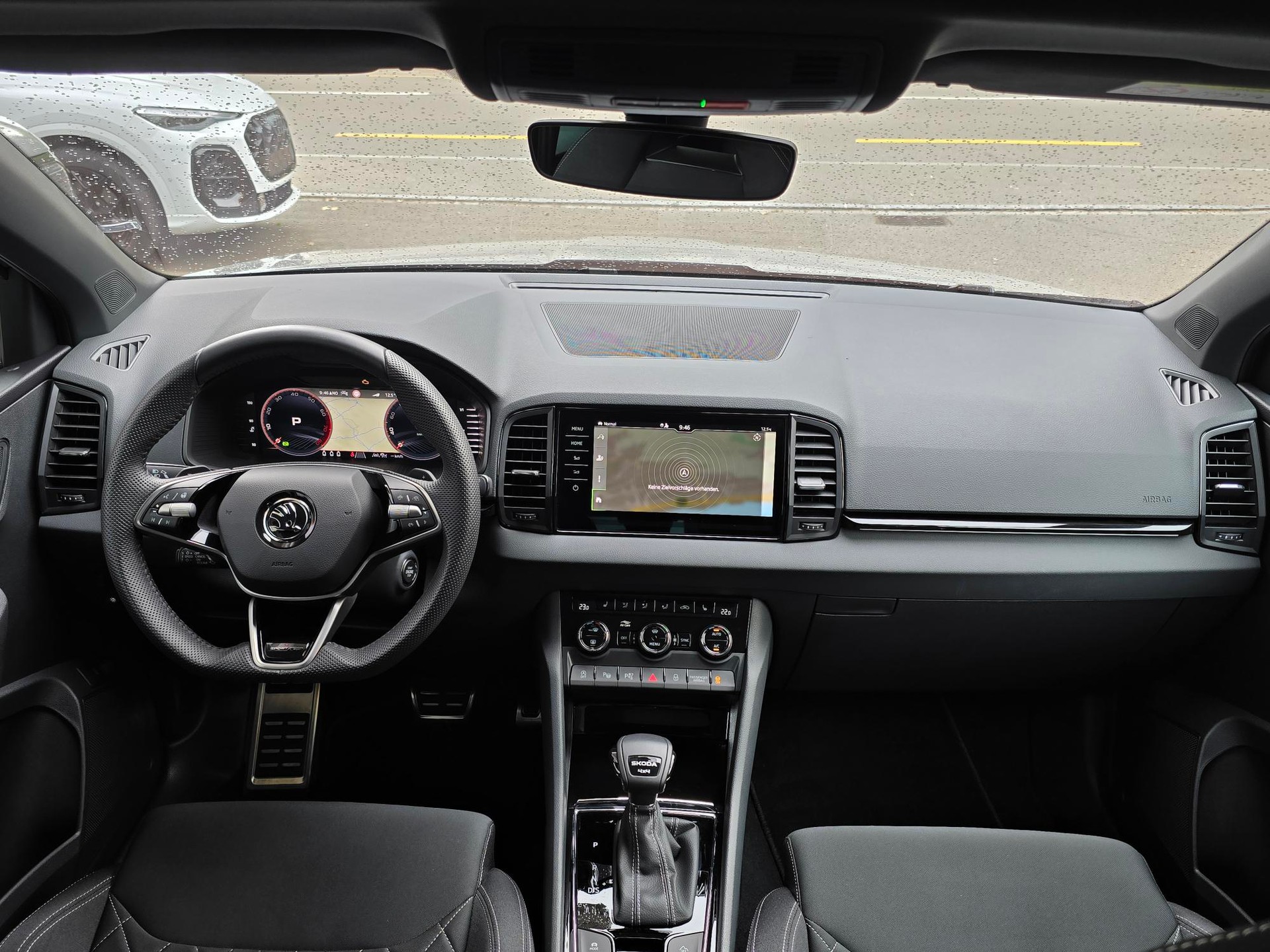 SKODA Karoq 2.0 TSI SportLine 4x4 DSG-image-5