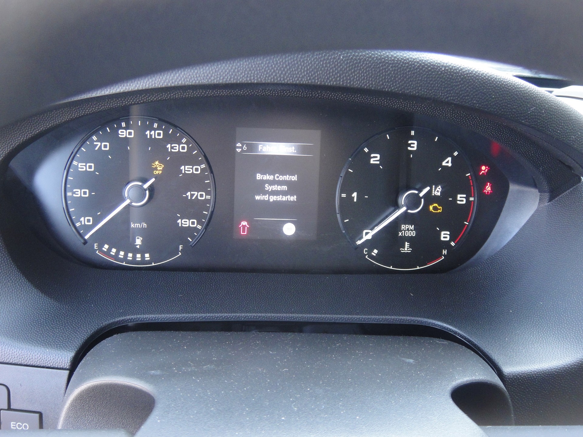 CITROEN Jumper 35 2.2 BlueHDi 140 L2H2-image-6