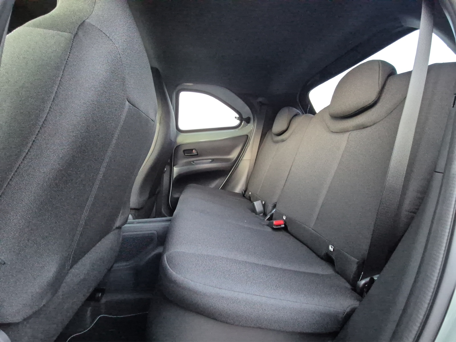 TOYOTA Aygo X 1.5 VVT-i HSD Trend-image-9