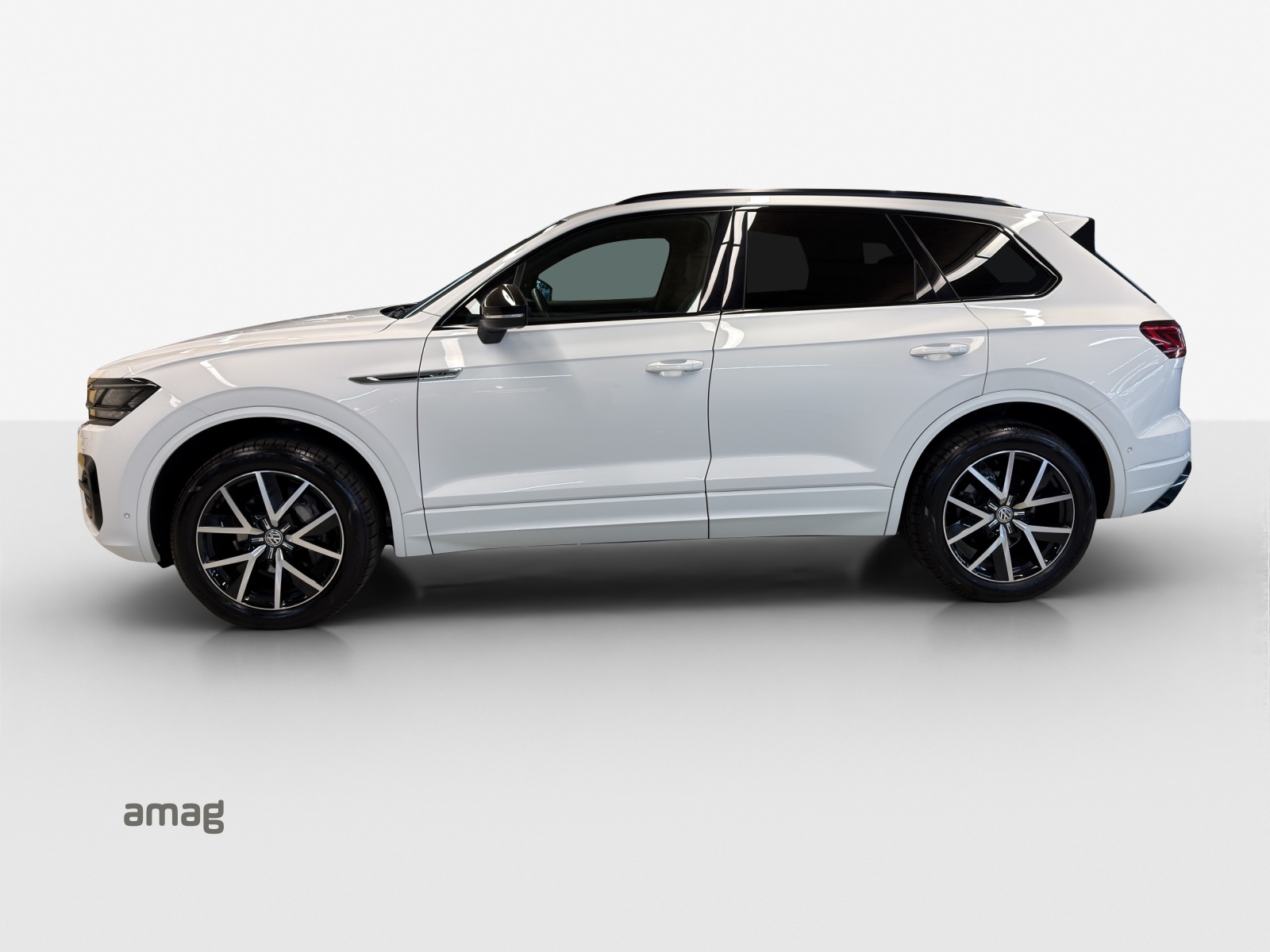 VW Touareg 3.0 TDI R Line Tiptronic-showroom-element-1