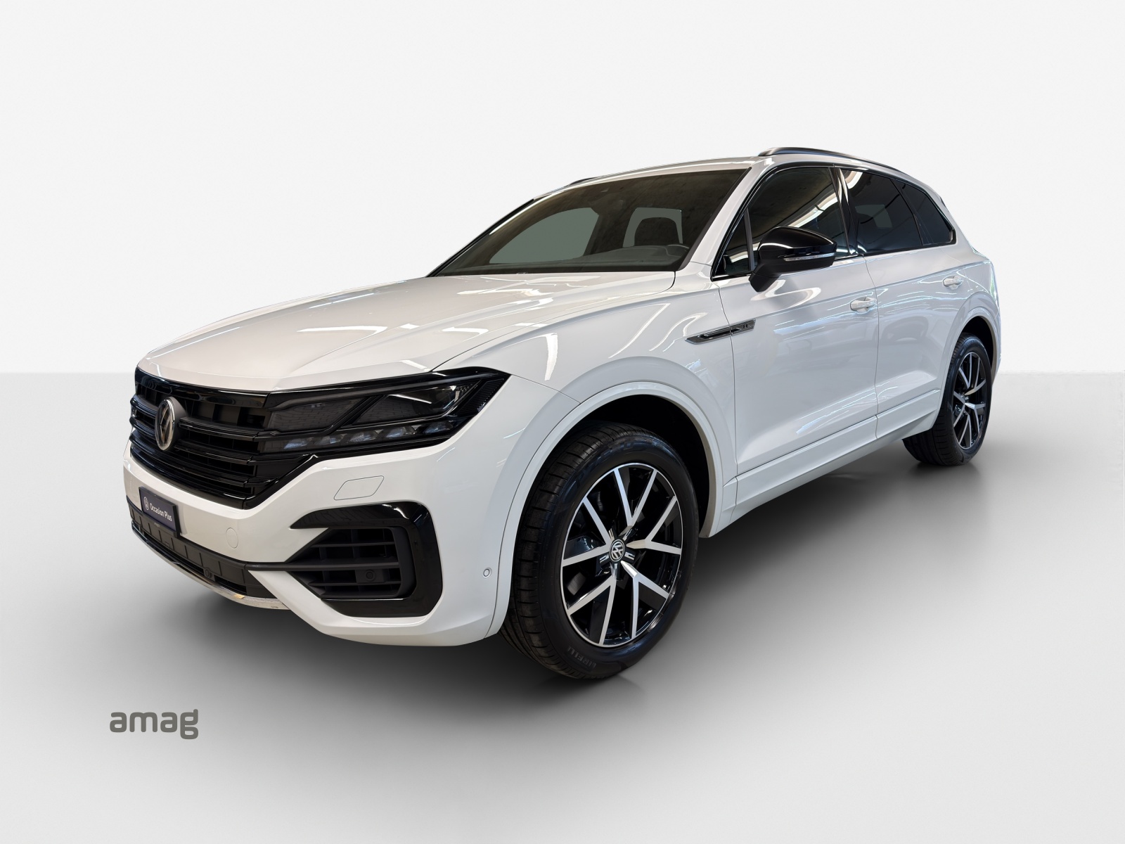 VW Touareg 3.0 TDI R Line Tiptronic-image-0