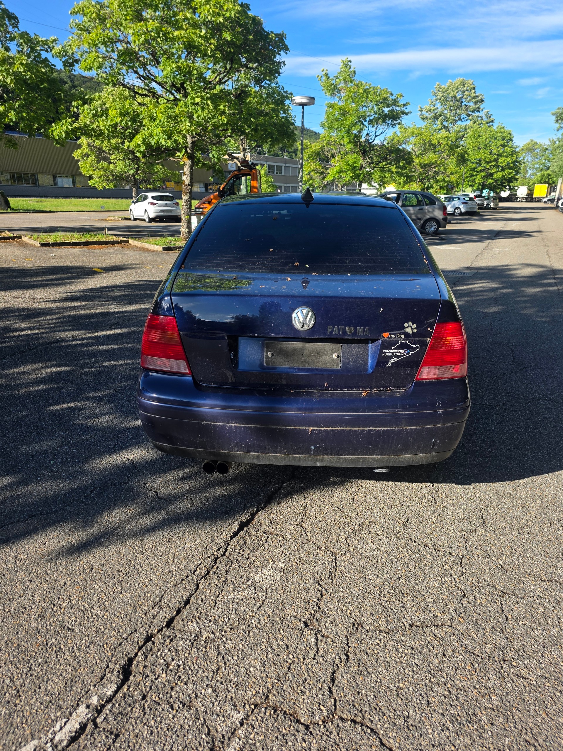 VW Bora 1.6-image-1